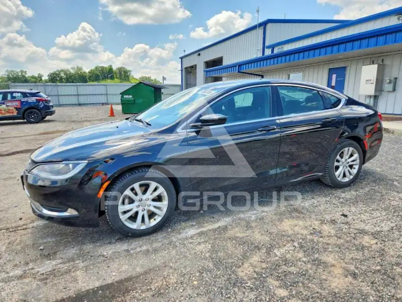 2015 Chrysler 200 photo
