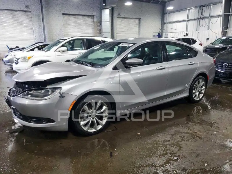 2015 Chrysler 200 фото
