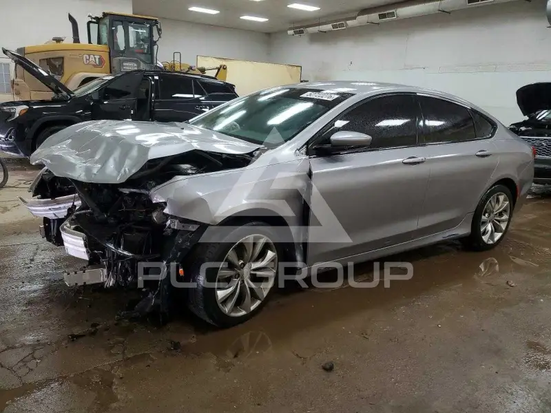 2015 Chrysler 200 фото