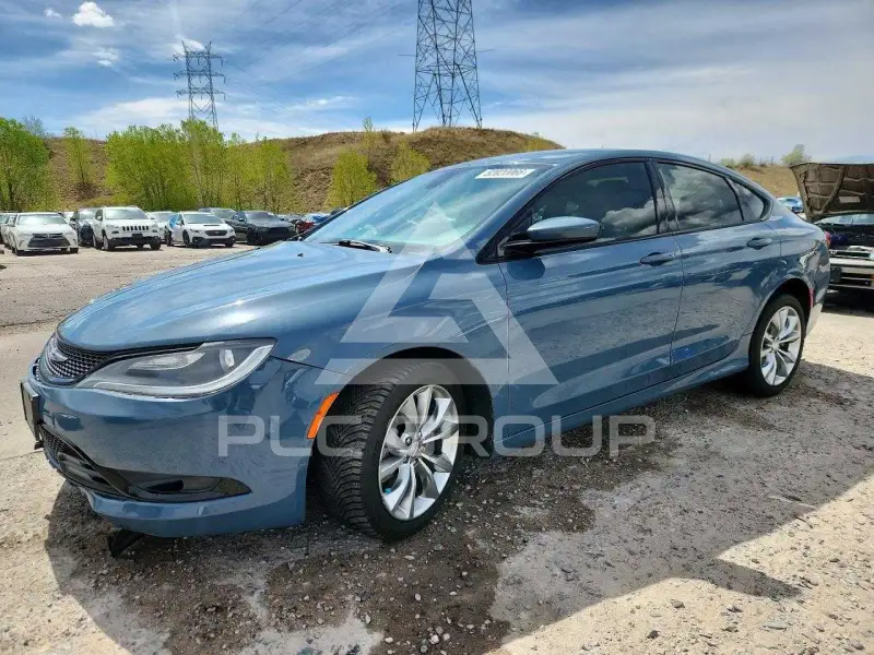 2015 Chrysler 200 photo
