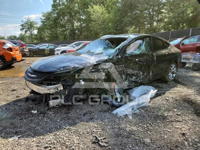 2015 Chrysler 200 photo