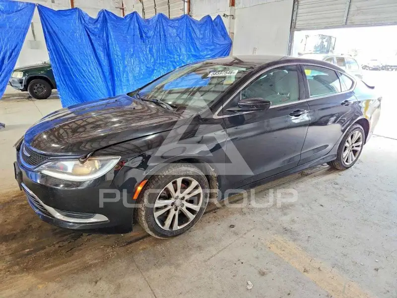 2015 Chrysler 200 photo