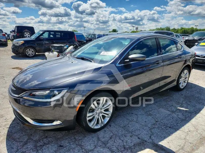 2015 Chrysler 200 photo