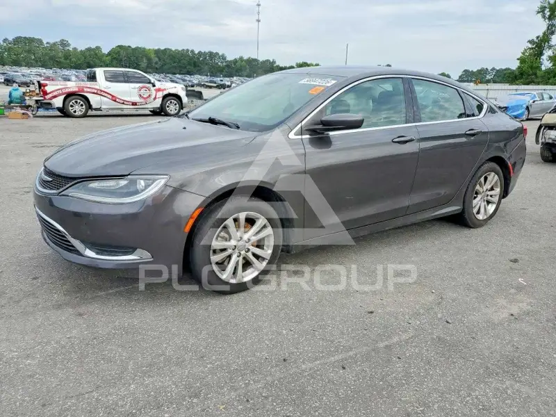 2015 Chrysler 200 photo