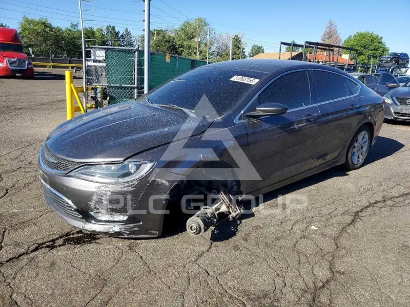 2015 Chrysler 200 photo