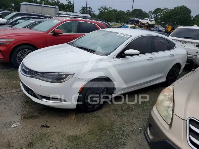 2015 Chrysler 200 photo