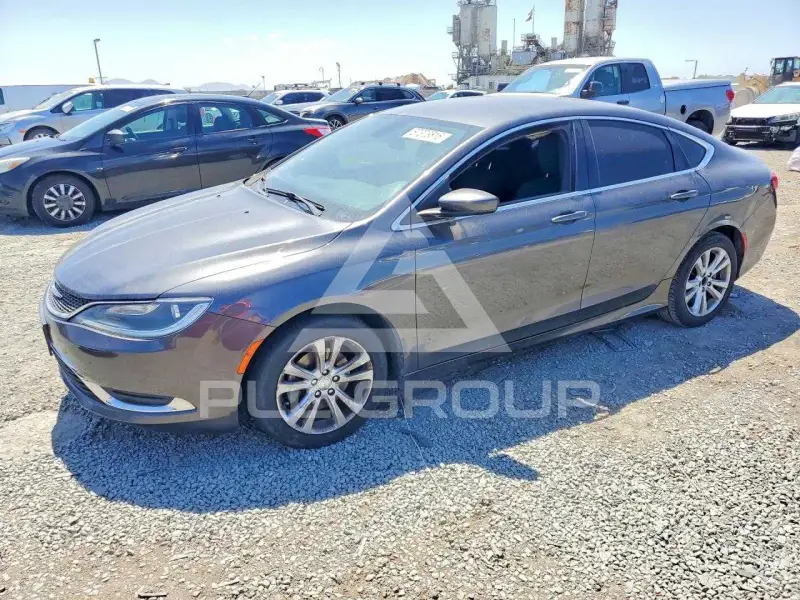 2015 Chrysler 200 фото
