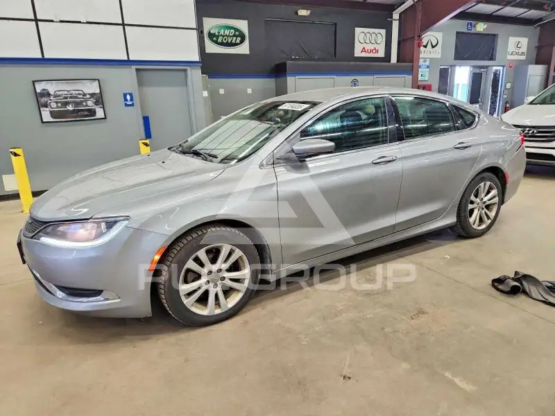 2015 Chrysler 200 фото
