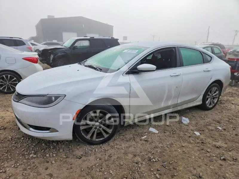 2015 Chrysler 200 photo