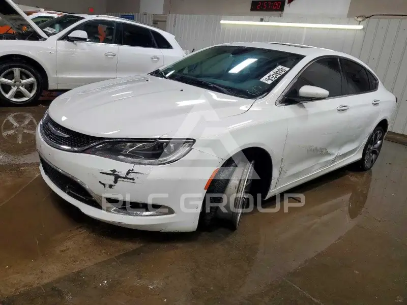 2015 Chrysler 200 фото