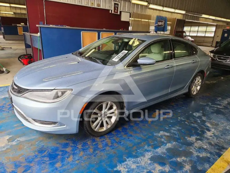 2015 Chrysler 200 фото
