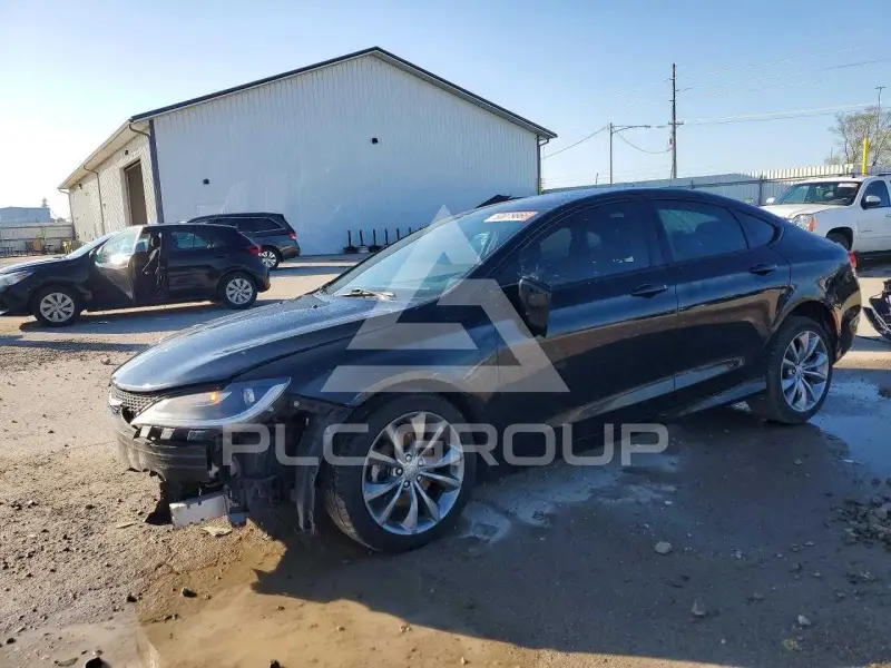 2015 Chrysler 200 photo