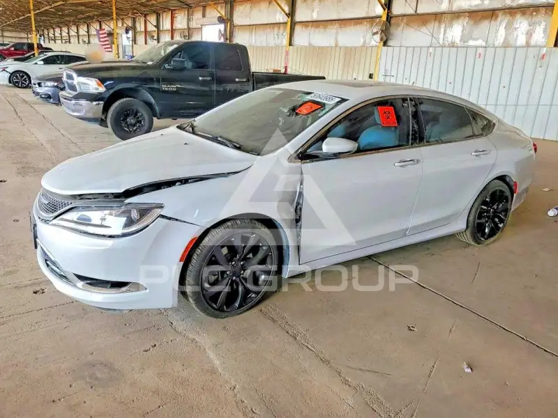 2015 Chrysler 200 photo