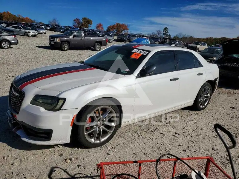 2015 Chrysler 300 фото
