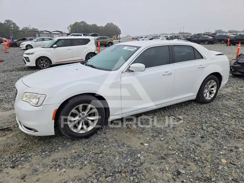 2015 Chrysler 300 фото