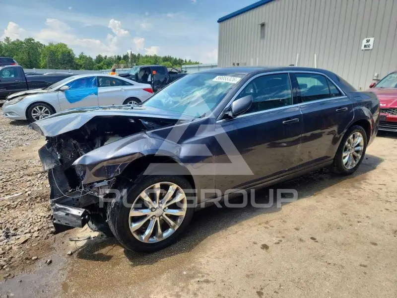 2015 Chrysler 300 photo
