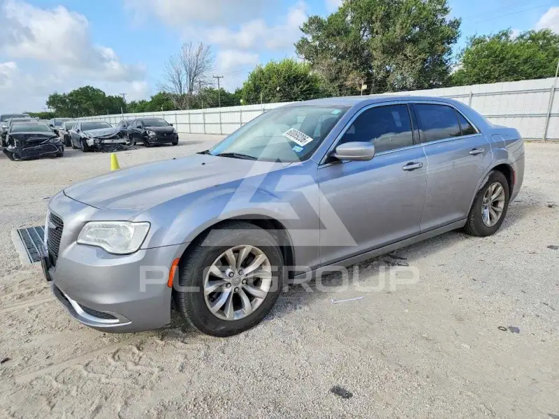 2015 Chrysler 300 фото
