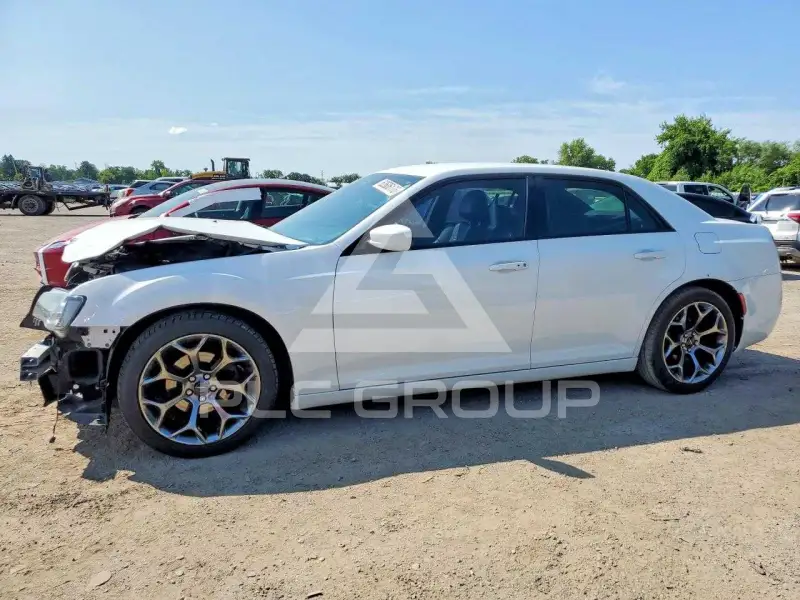 2015 Chrysler 300 фото