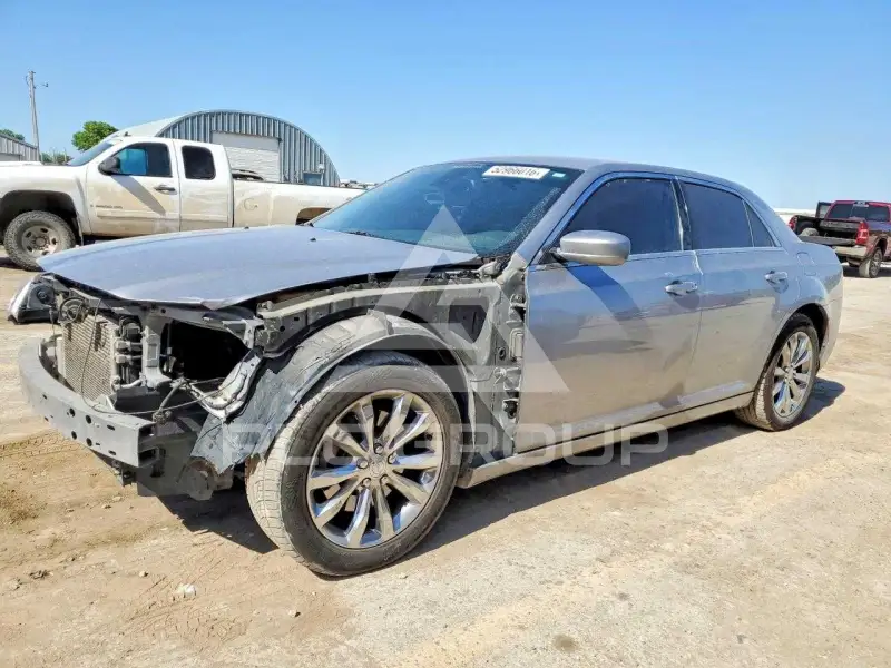 2015 Chrysler 300 фото