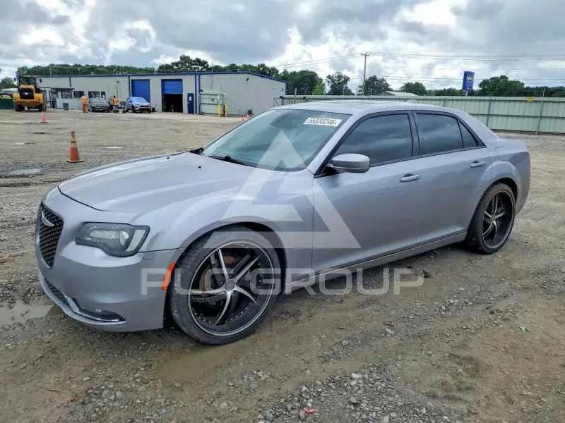 2015 Chrysler 300 фото