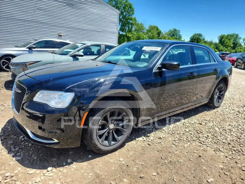 2015 Chrysler 300 фото