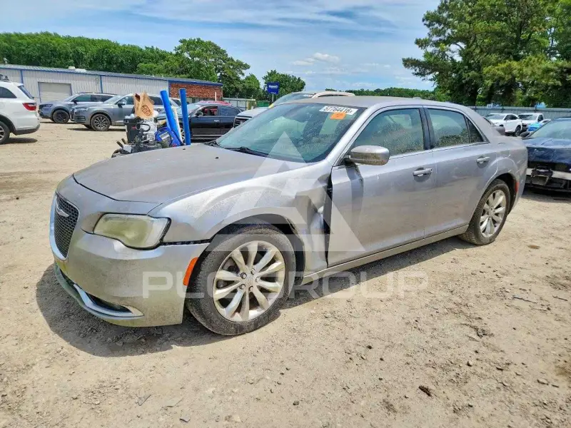 2015 Chrysler 300 фото