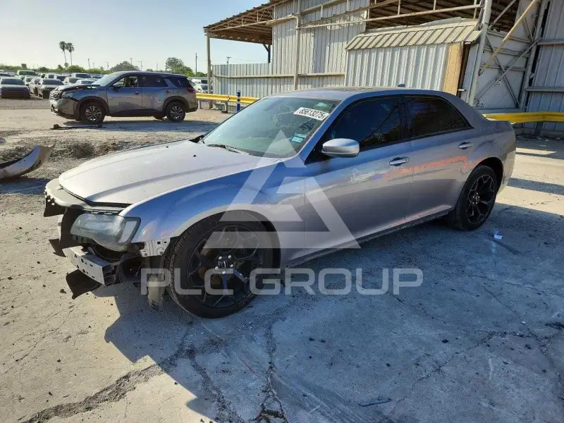 2015 Chrysler 300 фото