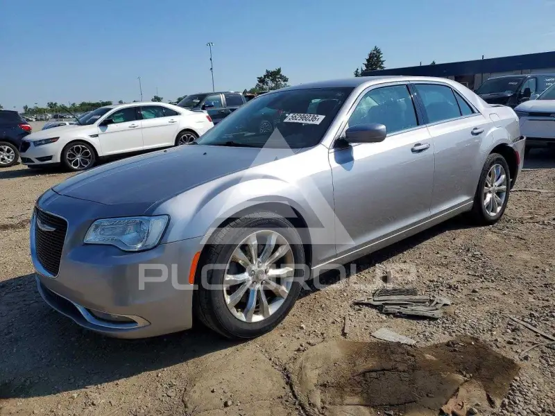 2015 Chrysler 300 фото