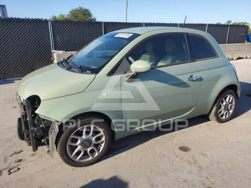 2015 Fiat 500 фото
