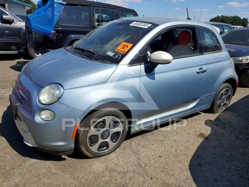 2015 Fiat 500 фото