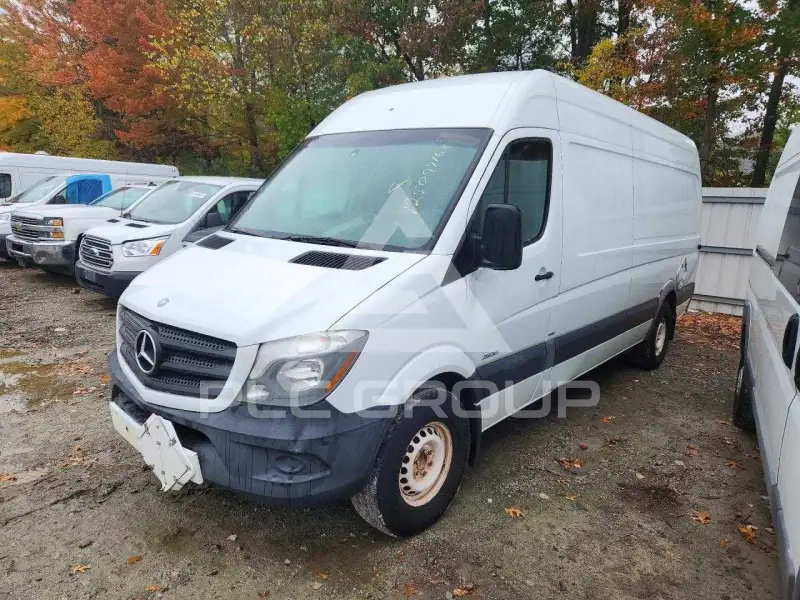 2015 Mercedes Benz Sprinter photo