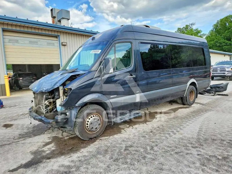 2015 Mercedes Benz Sprinter фото