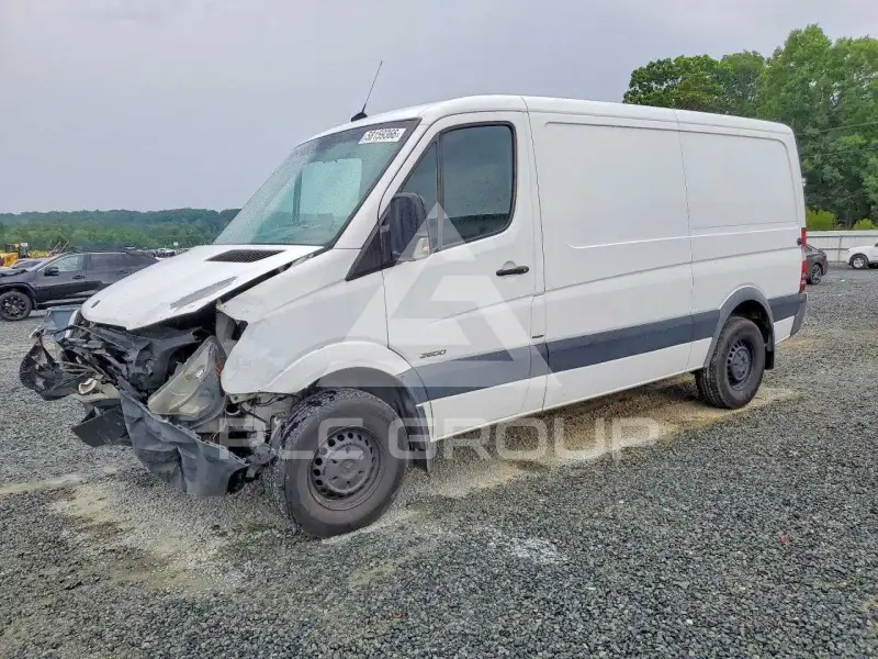 2015 Mercedes Benz Sprinter photo