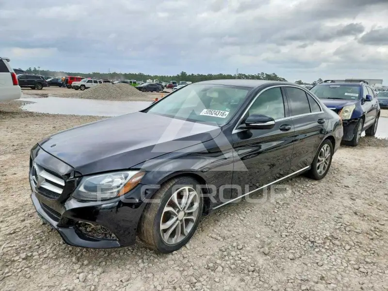 2015 Mercedes Benz  photo