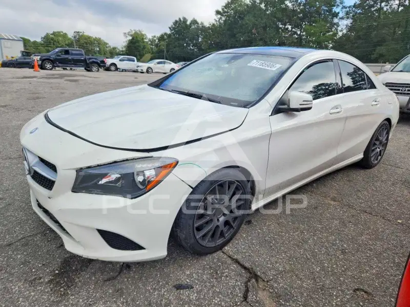 2015 Mercedes Benz CLA-Class фото