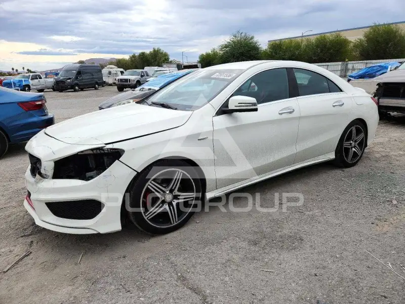 2015 Mercedes Benz CLA-Class фото