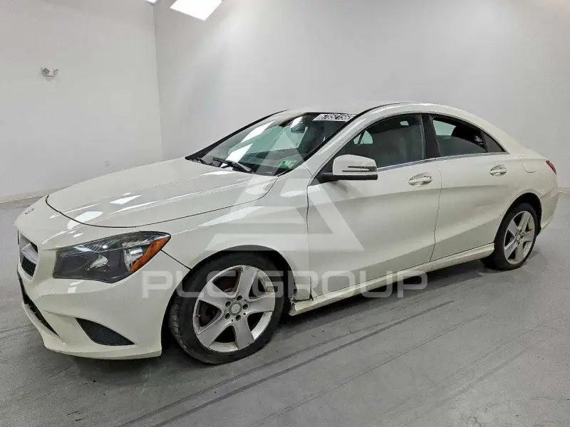 2015 Mercedes Benz CLA-Class photo