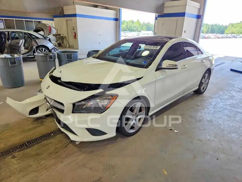 2015 Mercedes Benz CLA-Class фото
