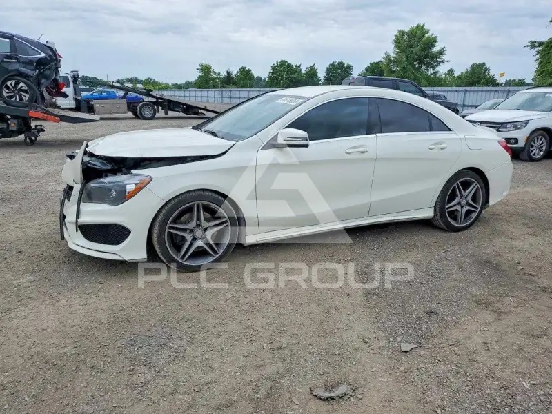 2015 Mercedes Benz CLA-Class фото