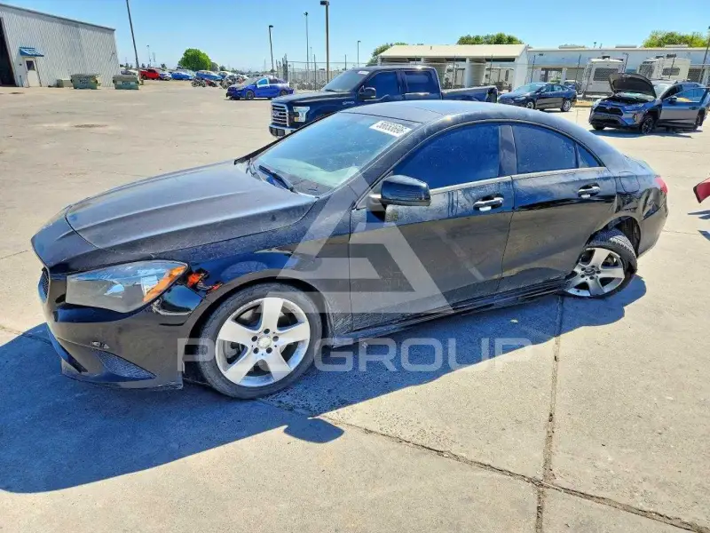 2015 Mercedes Benz CLA-Class фото