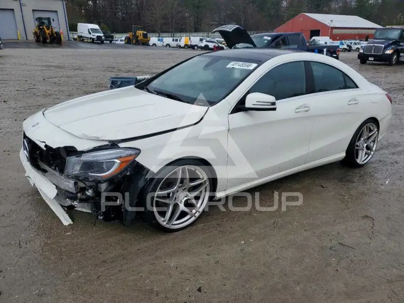 2015 Mercedes Benz CLA-Class фото