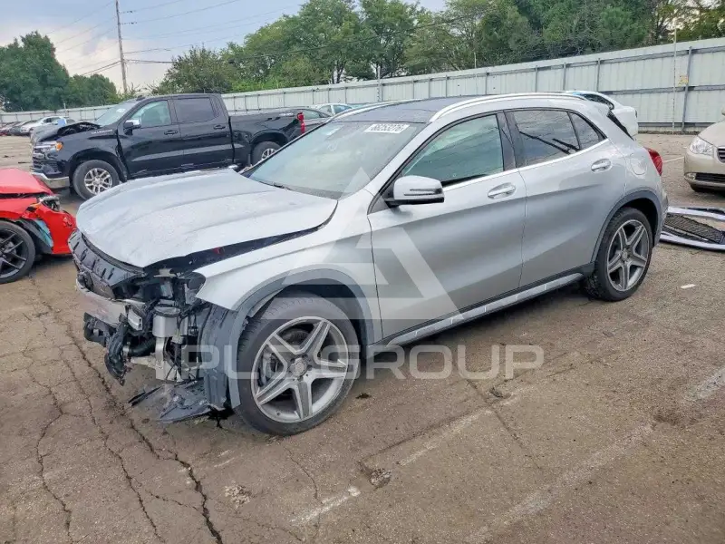 2015 Mercedes Benz GLA-Class фото