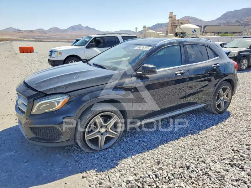 2015 Mercedes Benz GLA-Class photo