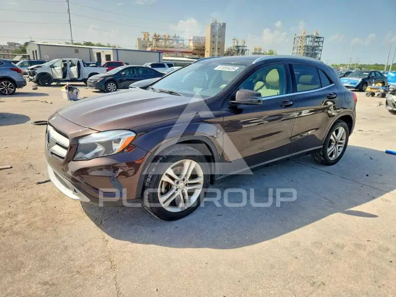 2015 Mercedes Benz GLA-Class photo