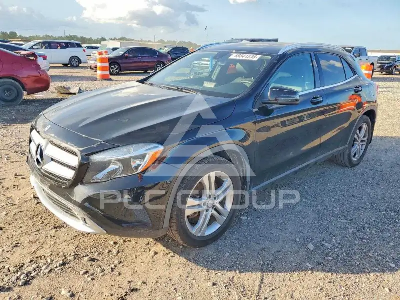 2015 Mercedes Benz GLA-Class фото
