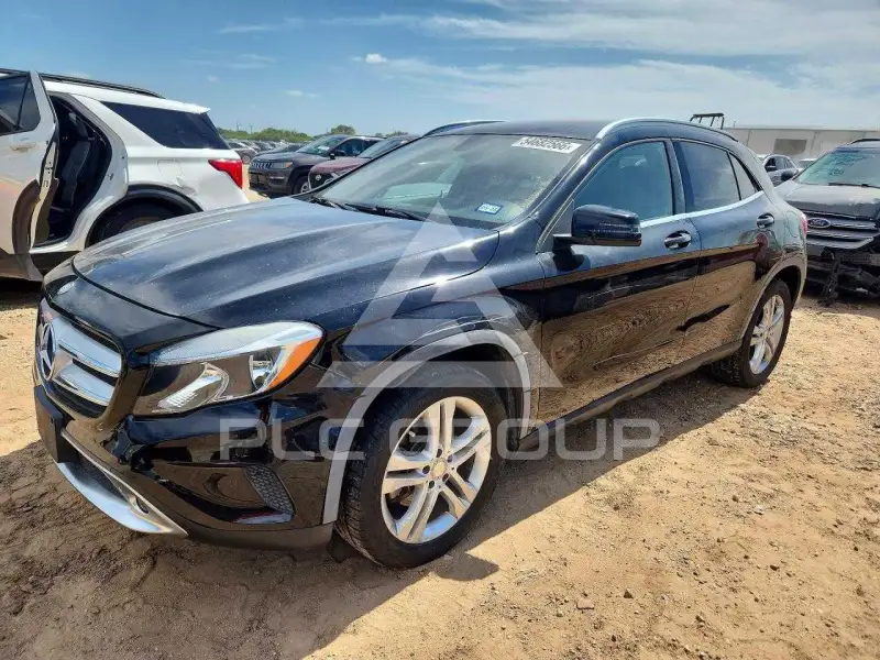 2015 Mercedes Benz GLA-Class photo