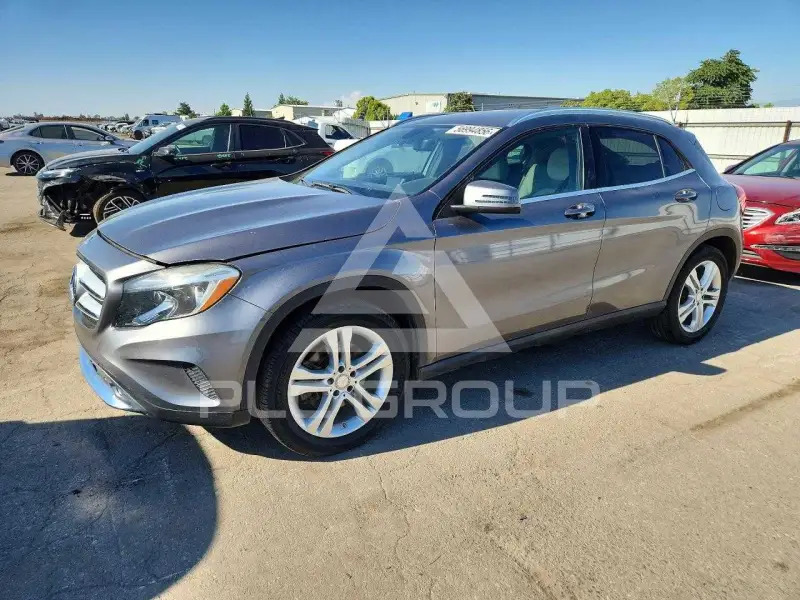 2015 Mercedes Benz GLA-Class фото