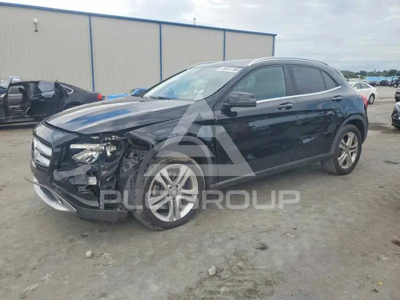 2015 Mercedes Benz GLA-Class фото
