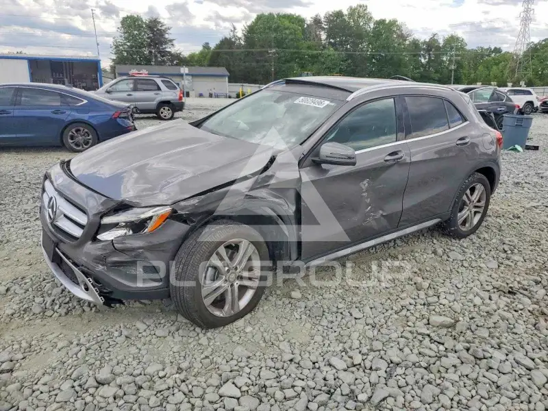 2015 Mercedes Benz GLA-Class фото