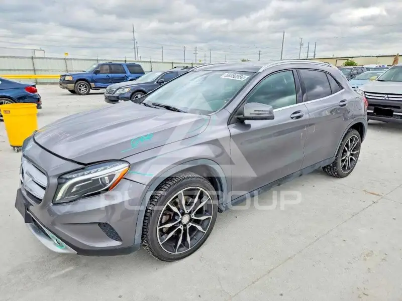 2015 Mercedes Benz GLA-Class фото